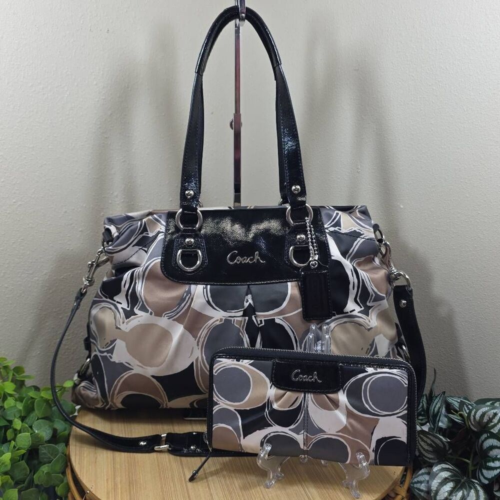 Coach Ashley Signature Carryall with Wallet